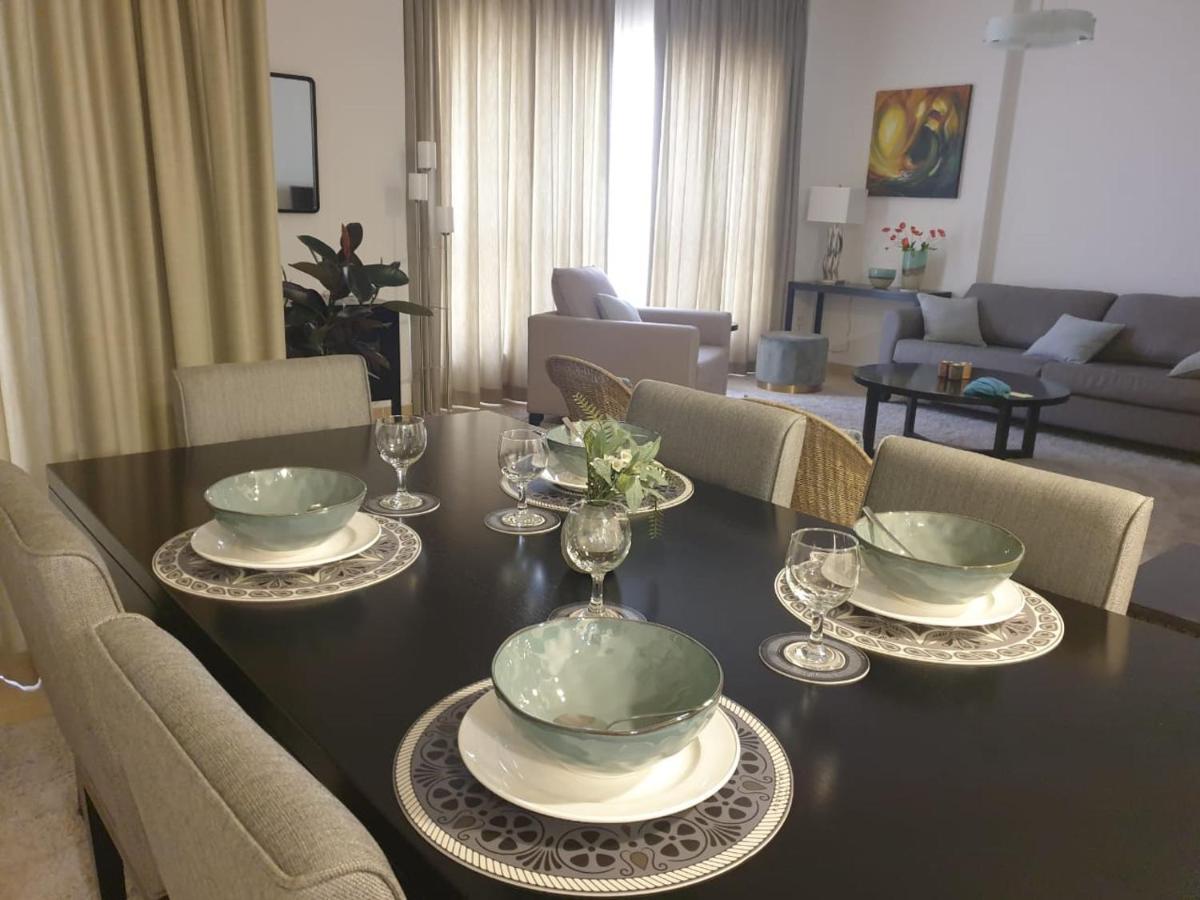 Beautiful Apartment With Amazing Sea Views Dubai Bagian luar foto