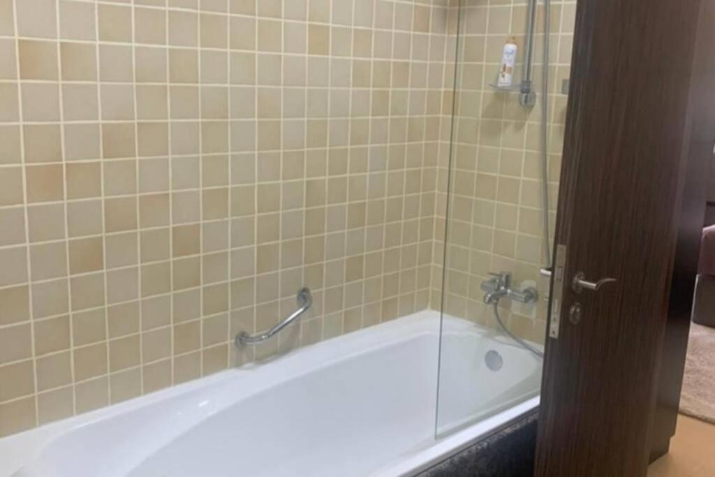 Beautiful Apartment With Amazing Sea Views Dubai Bagian luar foto