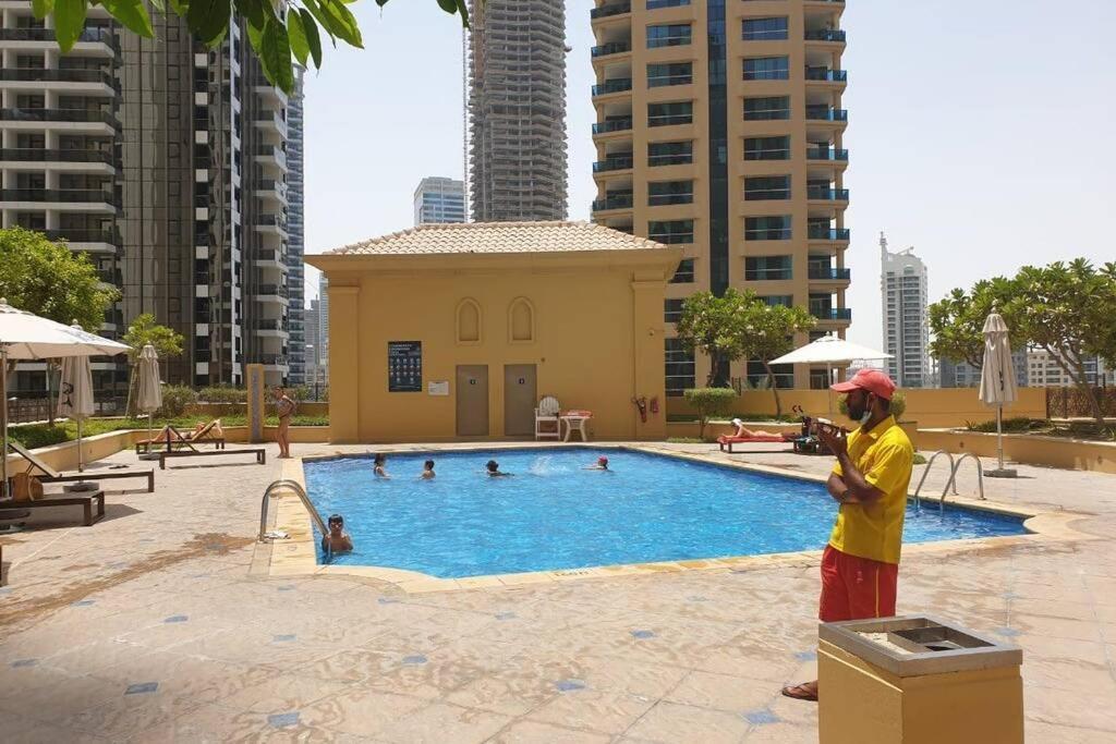 Beautiful Apartment With Amazing Sea Views Dubai Bagian luar foto