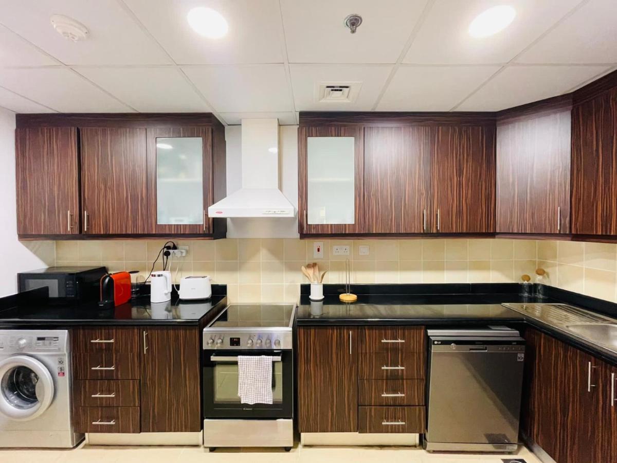 Beautiful Apartment With Amazing Sea Views Dubai Bagian luar foto