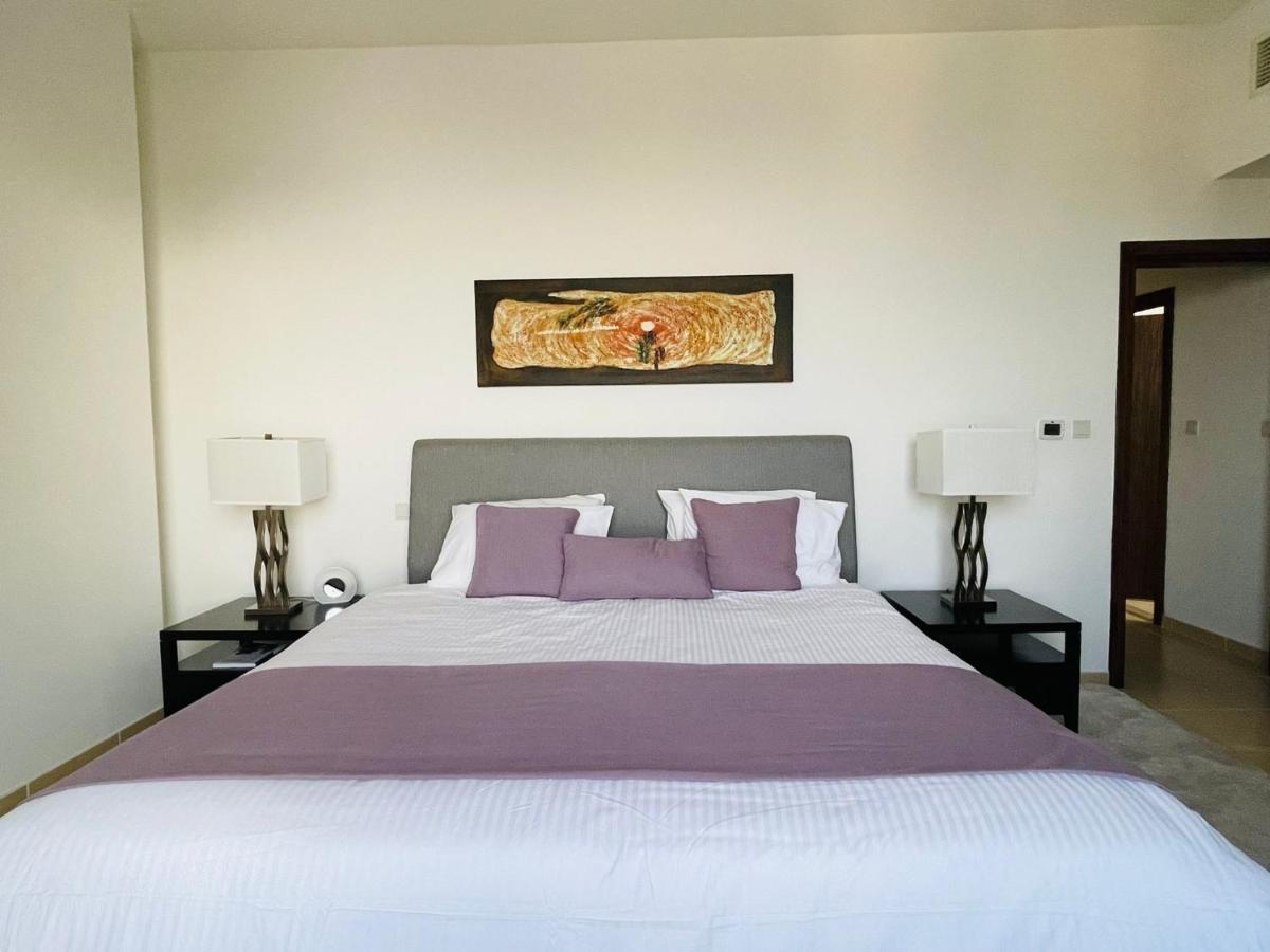 Beautiful Apartment With Amazing Sea Views Dubai Bagian luar foto